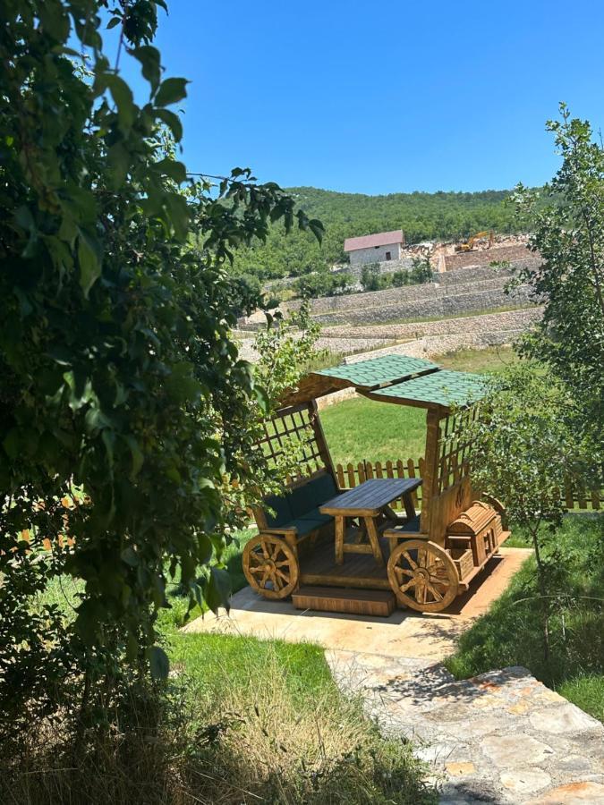 Hotel Etno Selo Montegoat Nikšić Esterno foto